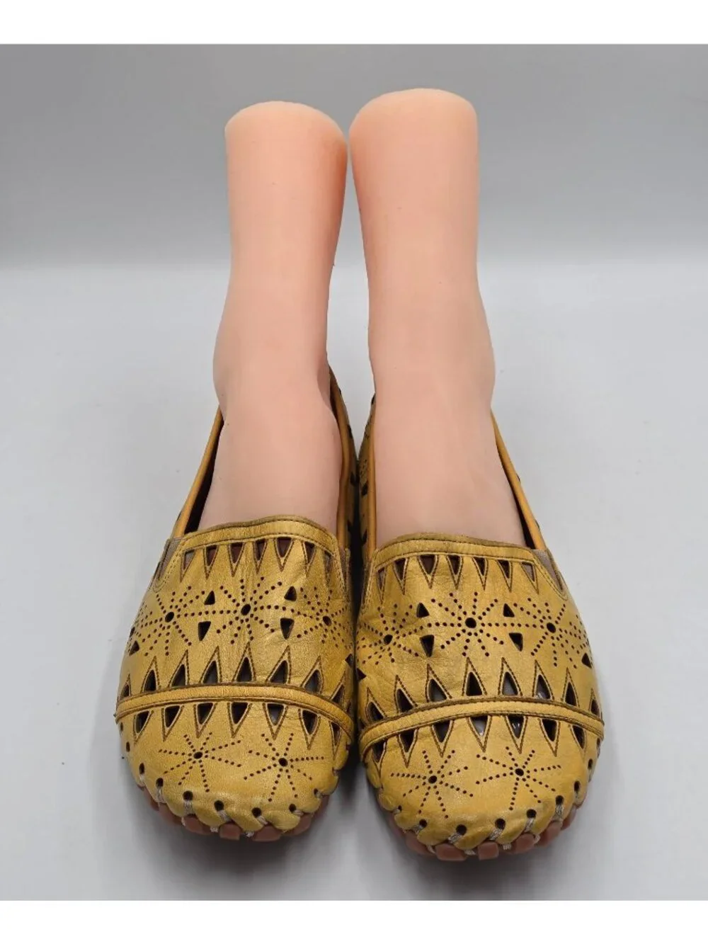 Spring Step Women's Yelow Leather Fusaro Slip-On Flats Loafers Sz 9.5 (40) 3822